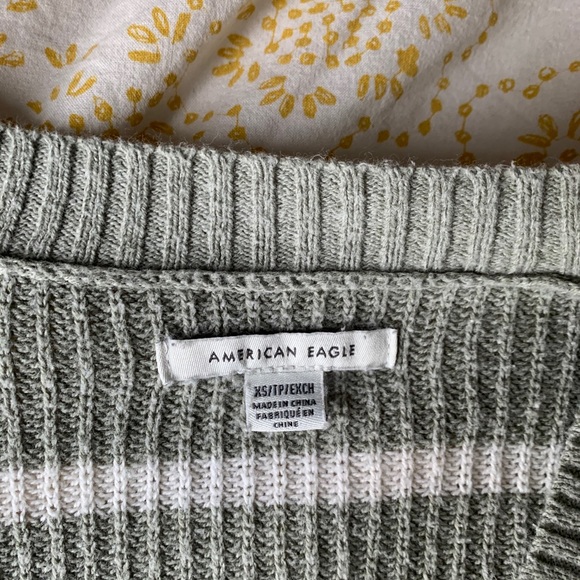 Cropped soft cardigan - Picture 2 of 3